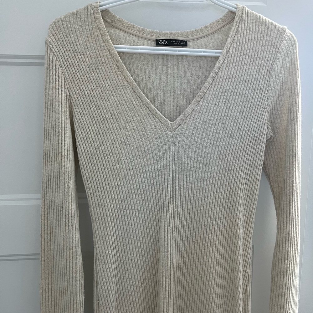 Zara Ribbed Dress - Picture 4 of 4